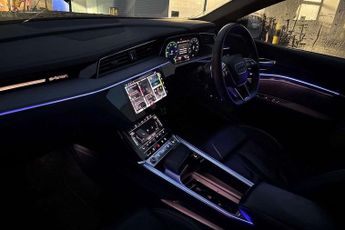 Audi Q8 Black Edition