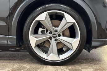 Audi Q4 Black Edition