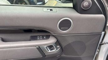 Land Rover Discovery Diesel SE Commercial