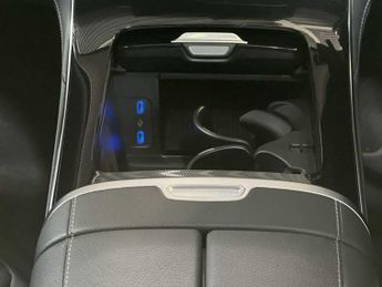 Mercedes-Benz EQE Exclusive Luxury