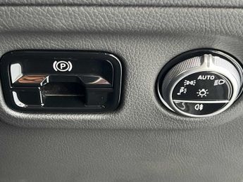 Mercedes-Benz EQE Exclusive Luxury