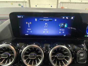 Mercedes-Benz EQA Urban Edition