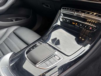 Mercedes-Benz EQC AMG Line