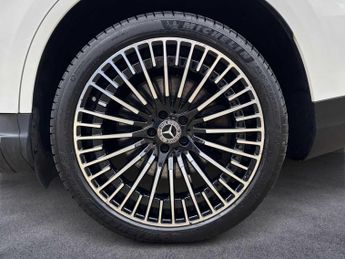 Mercedes-Benz EQC AMG Line