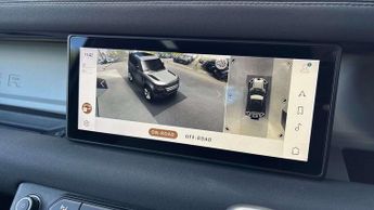 Land Rover Defender X-Dynamic SE