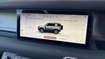 Land Rover Defender X-Dynamic SE