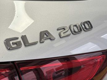 Mercedes-Benz GLA Sport