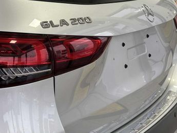 Mercedes-Benz GLA Sport