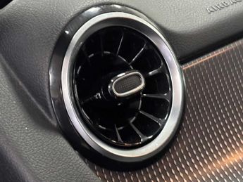 Mercedes-Benz GLA Sport