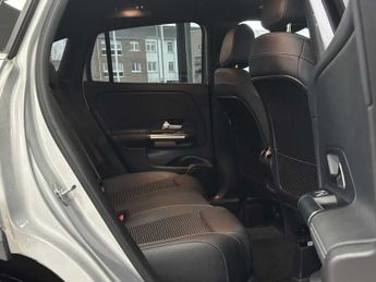 Mercedes-Benz GLA Sport