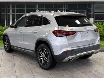 Mercedes-Benz GLA Sport