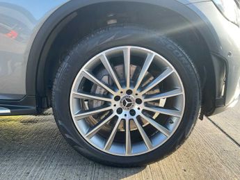 Mercedes-Benz GLC AMG Line