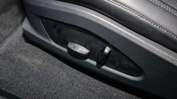 Porsche Macan Electric 