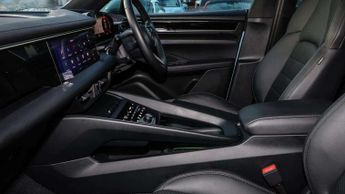 Porsche Macan Electric 