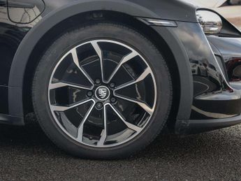 Porsche Taycan 