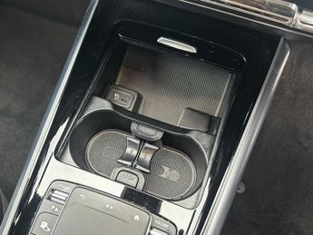 Mercedes-Benz EQA AMG Line