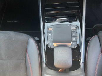 Mercedes-Benz EQB AMG Line