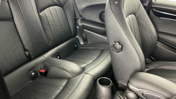 MINI Hatchback Cooper Exclusive