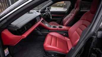 Porsche Taycan 