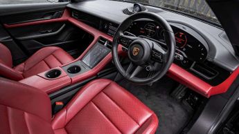 Porsche Taycan 