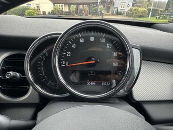 MINI Hatchback Cooper Exclusive