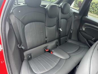 MINI Hatchback Cooper Exclusive