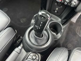 MINI Hatchback Cooper Exclusive