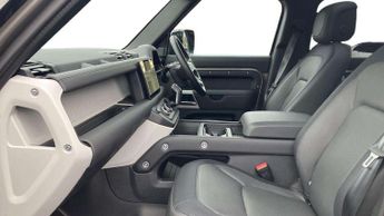 Land Rover Defender X-Dynamic HSE