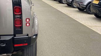 Land Rover Defender X-Dynamic HSE