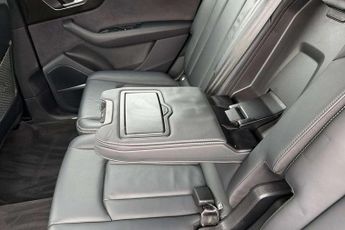 Audi Q7 Black Edition