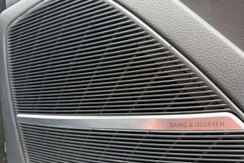 Audi Q7 Black Edition