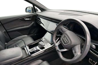 Audi Q7 Black Edition