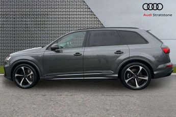 Audi Q7 Black Edition