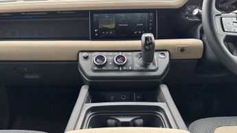 Land Rover Defender X-Dynamic SE