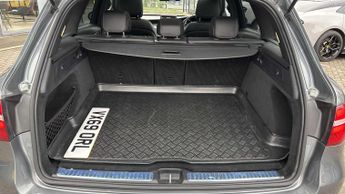 Mercedes-Benz GLC Night Edition