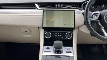 Jaguar F-PACE R-Dynamic S