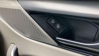 Jaguar F-PACE R-Dynamic S