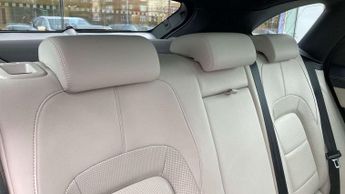 Jaguar F-PACE R-Dynamic S