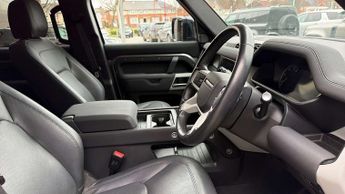Land Rover Defender SE