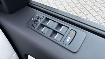 Land Rover Discovery Sport Dynamic HSE