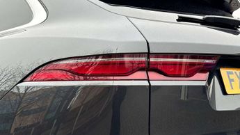 Jaguar F-PACE R-Dynamic HSE Black
