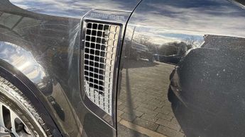 Land Rover Defender XS Edition