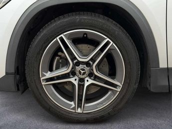 Mercedes-Benz GLA AMG Line