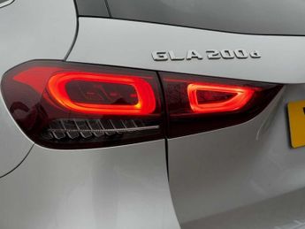 Mercedes-Benz GLA AMG Line