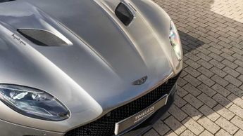 Aston Martin DBS Superleggera