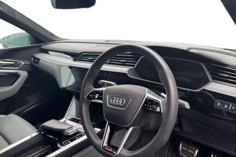 Audi Q8 Black Edition