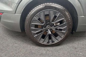 Audi Q8 Black Edition