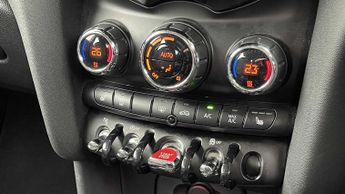 MINI Hatchback Cooper Classic