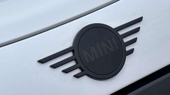 MINI Hatchback Cooper S Level 2