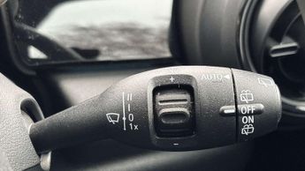 MINI Hatchback Cooper S Level 2